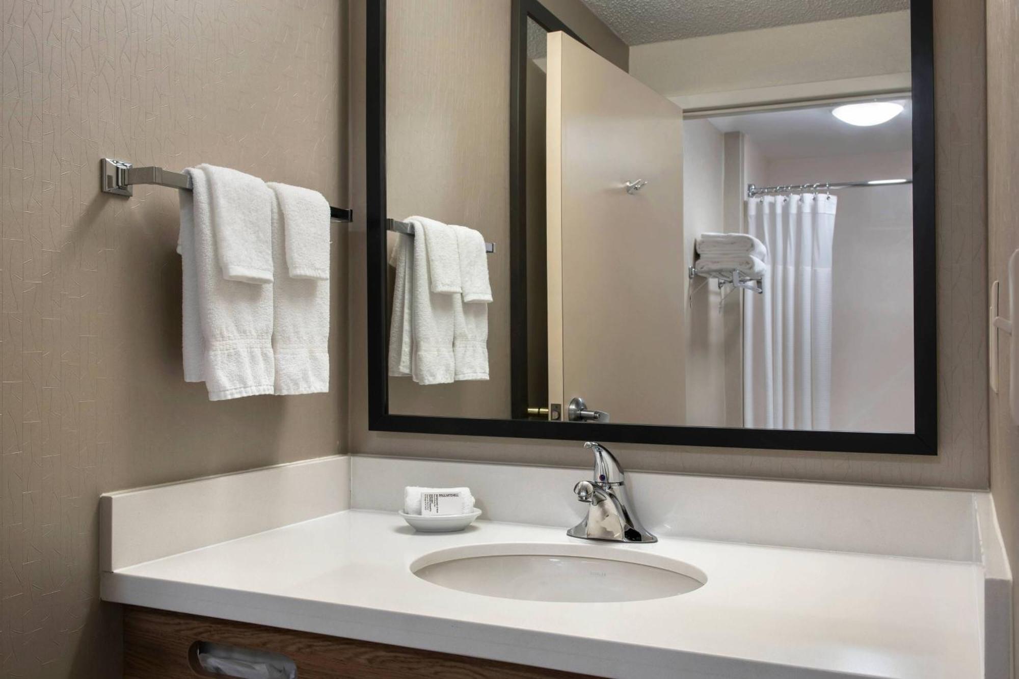 Springhill Suites Danbury Buitenkant foto